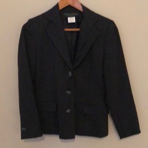 Blazer size 4